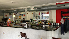 BAR-Tienda "Los cigüeños"