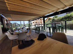 CAFÉ-BAR La Cambera.