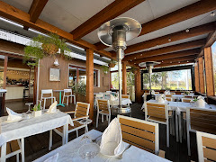 La Modernista Bar - Restaurante