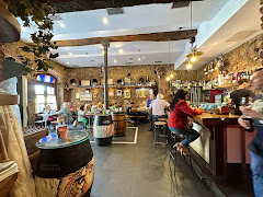 Sal de Vinos Restaurante Vinoteca