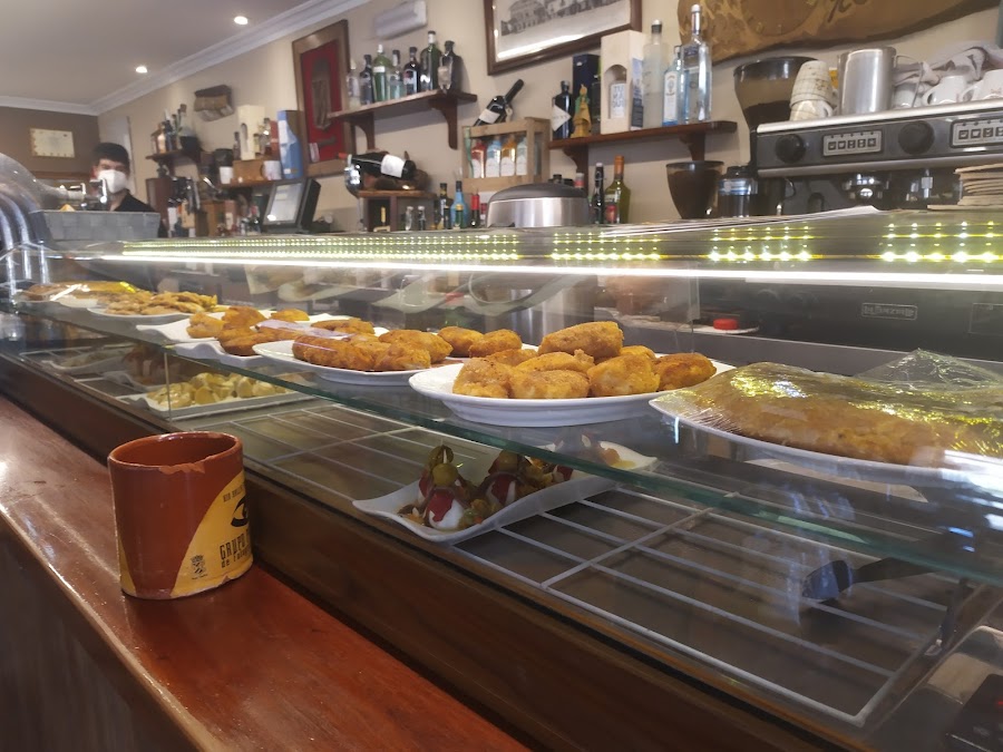 Bar-Cafetería Robles