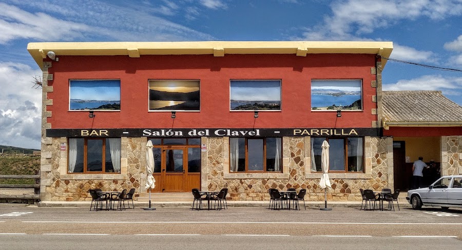El Salón Del Clavel - Marisquería La Lonja