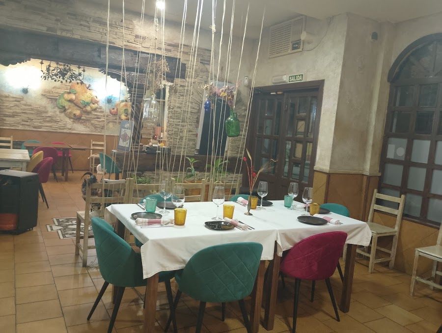 Gallina Clueca Gastrobar