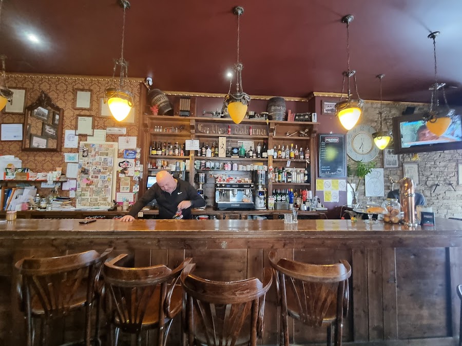 LA VIEJA TABERNA CERVECERIA