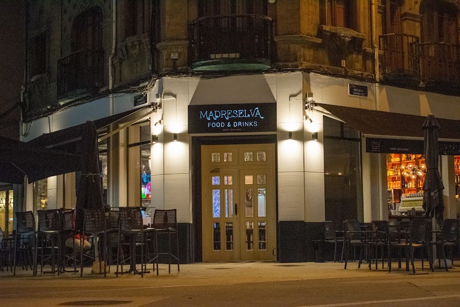 Madreselva Foods and Drinks Mieres