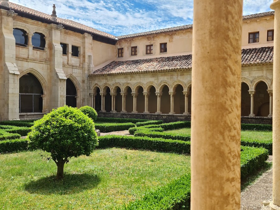 Real Abadía Cisterciense de Santa María y San Andrés (s. XII-XIII)