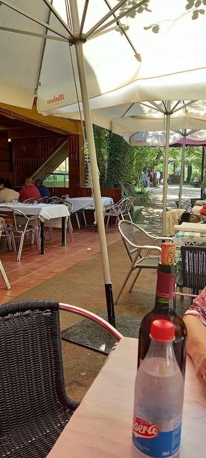 Restaurante pesca tu trucha y te la cocinamos