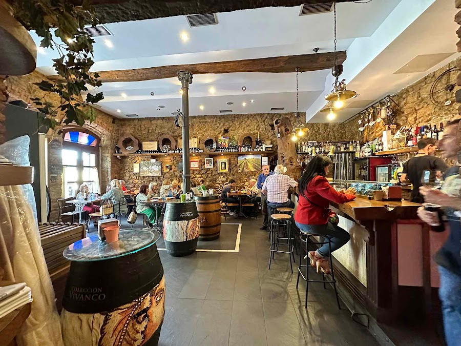 Sal de Vinos Restaurante Vinoteca